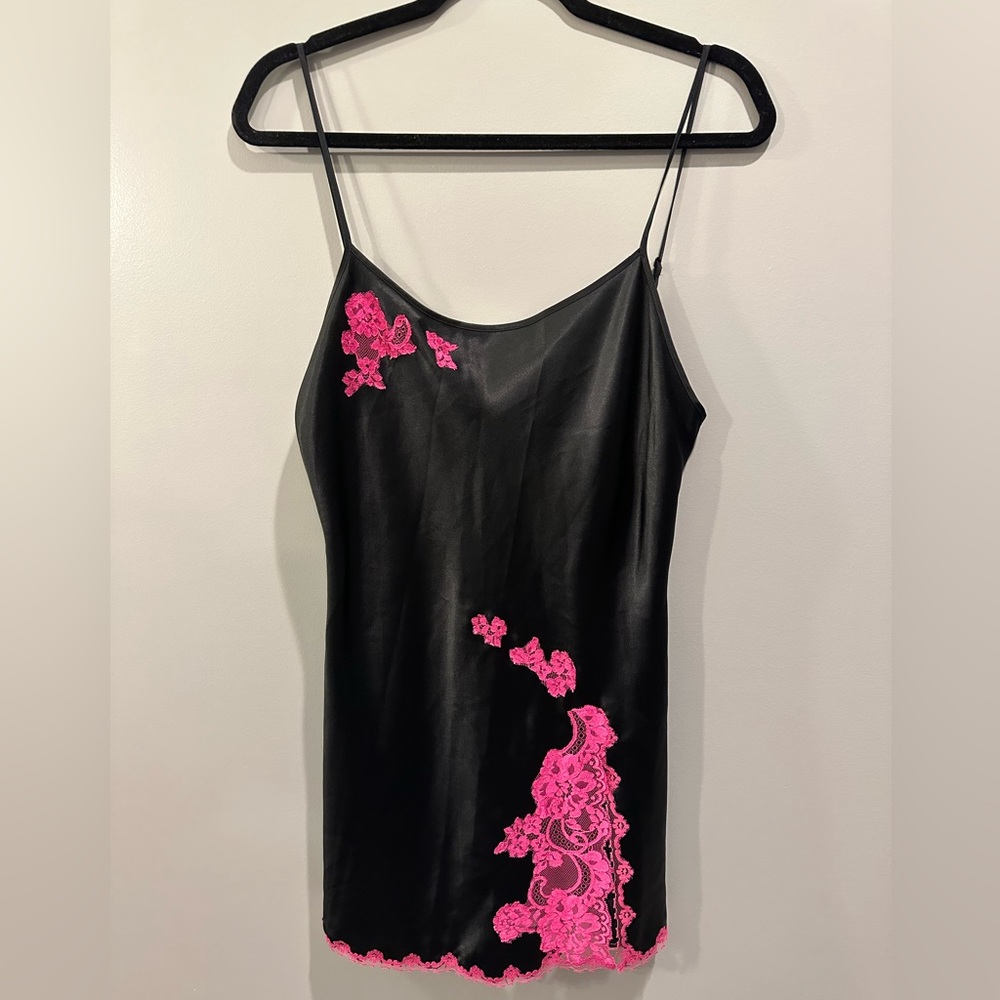 Vintage Victoria’s Secret Slip Dress Size S Black and Pink Lace